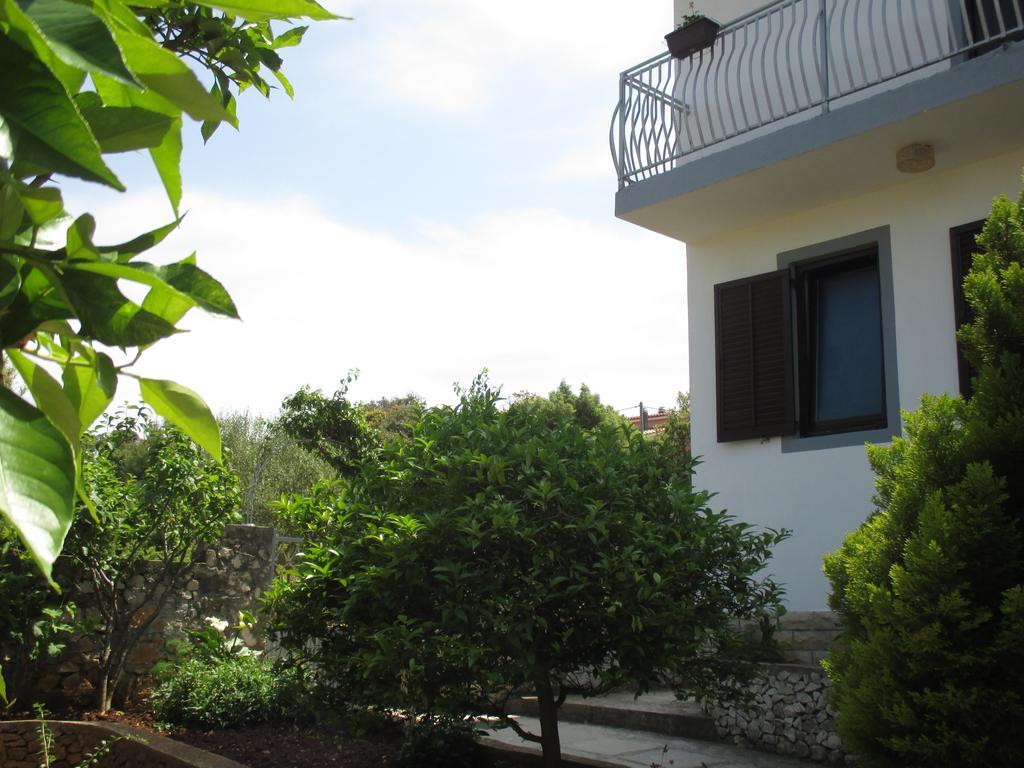 Apartment Lavanda Nova Ražanj Exterior foto