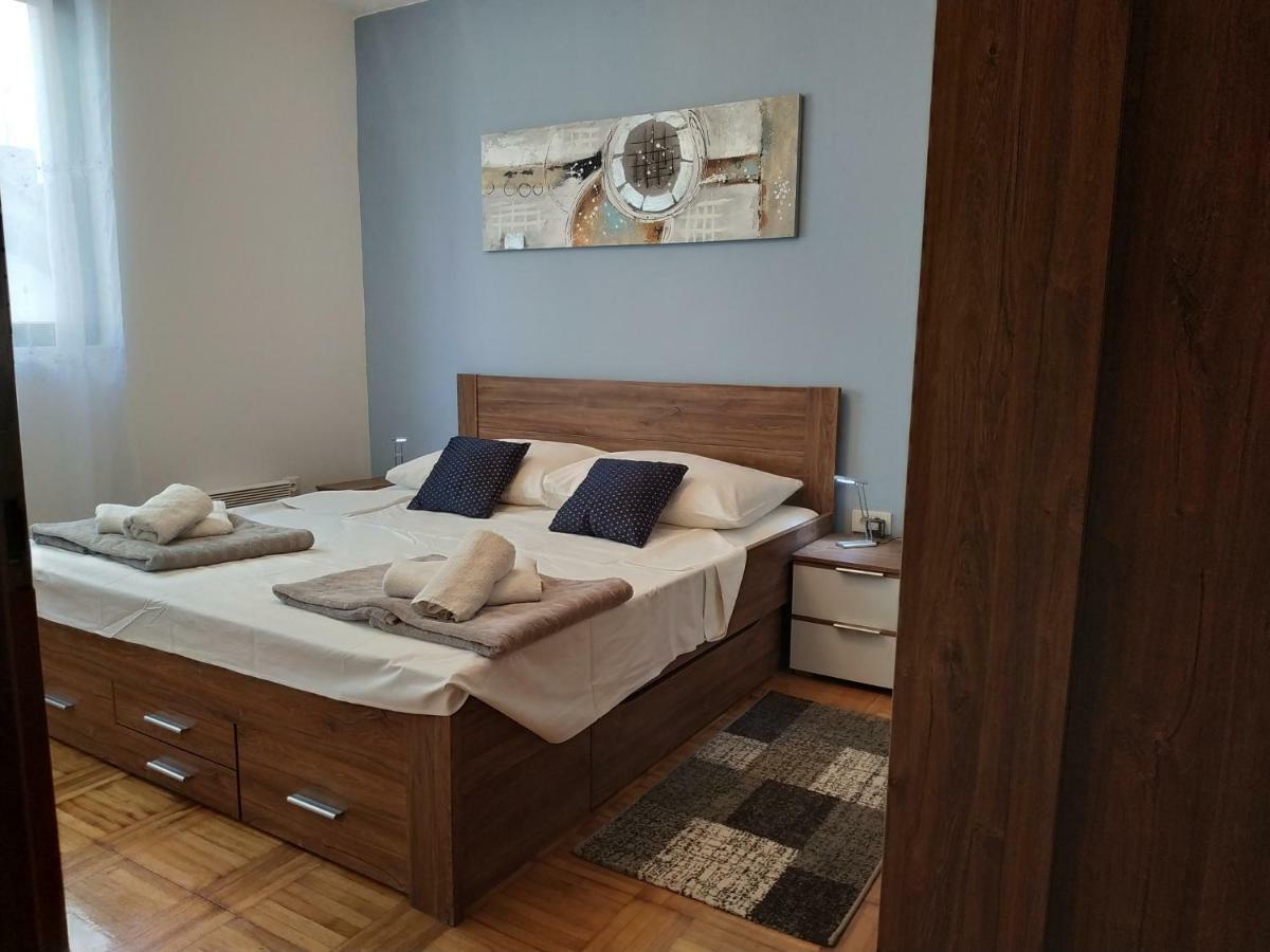 Apartment Lavanda Nova Ražanj Exterior foto